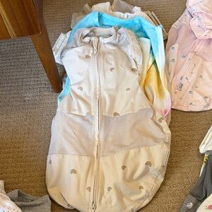 Happiest Baby Beige Rainbow Print Sleep Sack for Kids